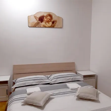 Station Bed & Breakfast 3*