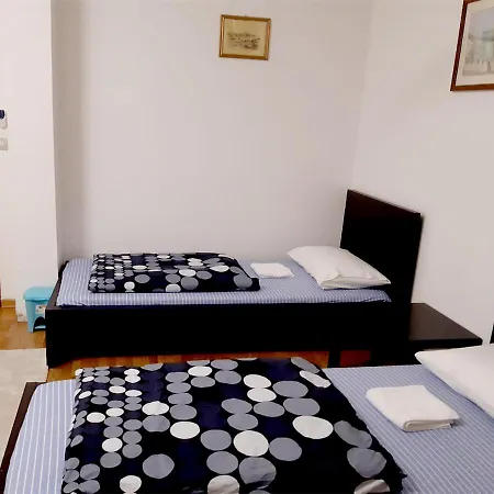 Bed & Breakfast Station