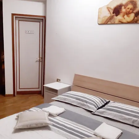 Bed & Breakfast Station