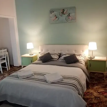 Station Bed & Breakfast 3*